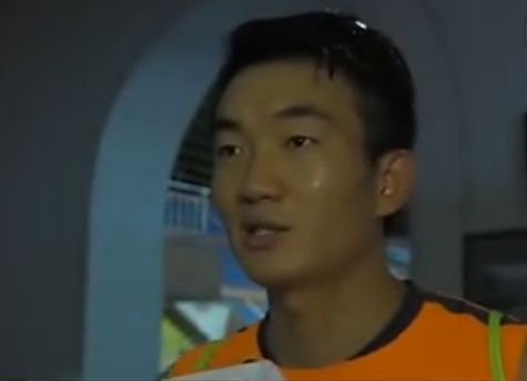 可是，叶忠全什么都不说，也不让他们说。